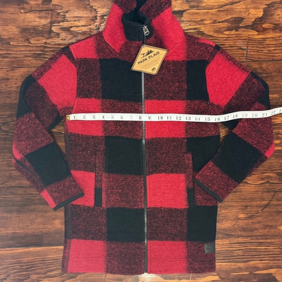 Roots Kids Wool Blend Full Zip Red & Black Buffalo Plaid Jacket - Size L - NWT - Picture 3 of 9